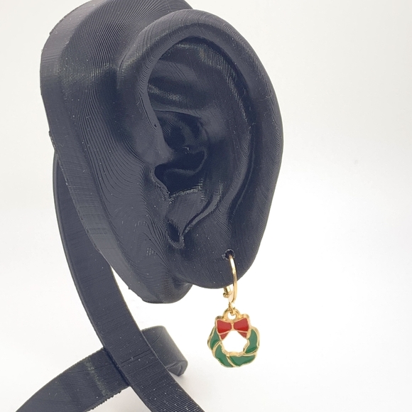 Small Christmas Wreath Earrings - Picture 3 of 5